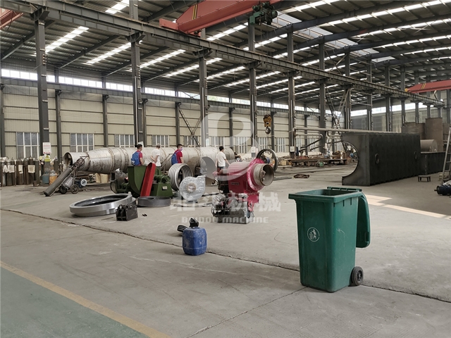 鋸末炭化爐車間參觀,探索生產(chǎn)過(guò)程的奇妙旅程